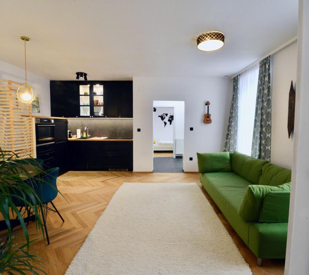 Modern Flat With Parking Space Apartman Bécs Kültér fotó